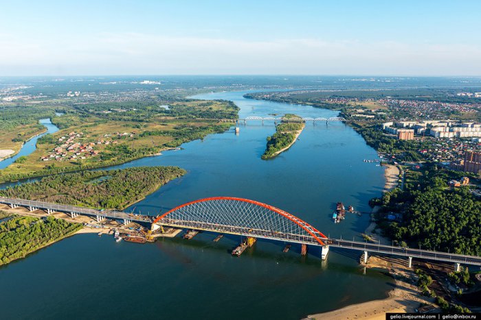 В Новосибирске открыт новый мост через реку Обь