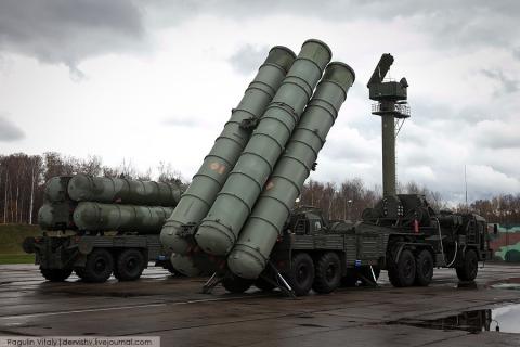 Россия поставит в Китай шесть дивизионов зенитно-ракетной системы С-400 на сумму $3 млрд