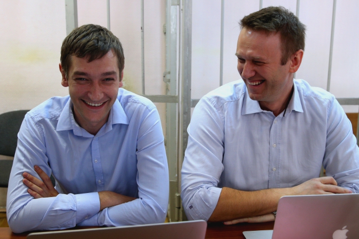 Суд перенес оглашение приговора Навальному на вторник, 30 декабря