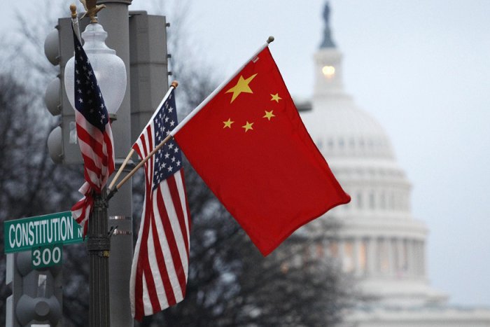 Китай посоветовал США не вмешиваться в дела других государств