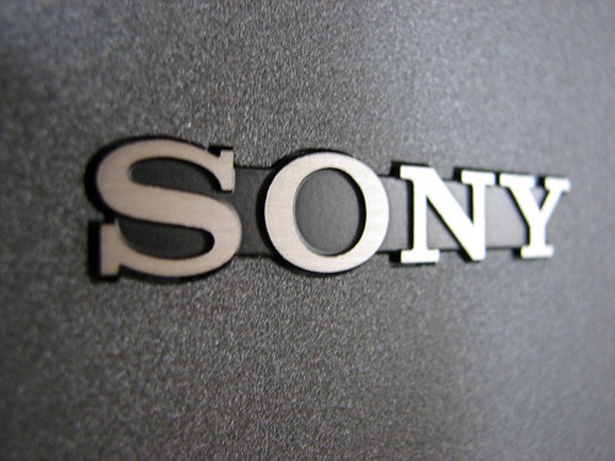 Sony      8 .