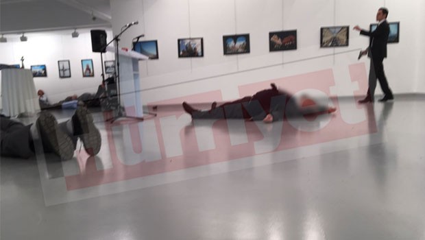В Турции тяжело ранен посол России  Андрей Карлов