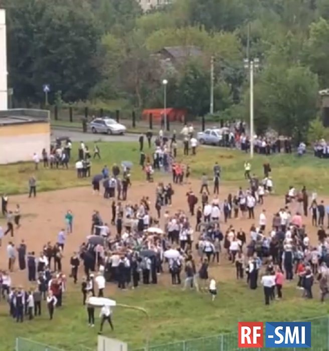 В Ивантеевке бывший ученик устроил стрельбу в школе и избил учителя
