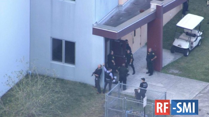Стрельба в одной из школ города Паркленд, штат Флорида. 17 убитых
