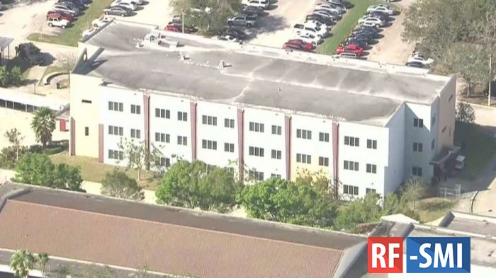 Стрельба в одной из школ города Паркленд, штат Флорида. 17 убитых