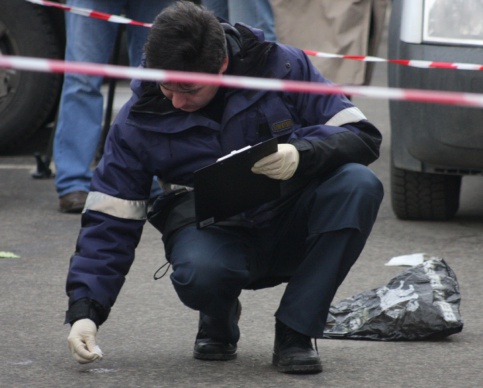 В центре Москвы у выхода из кафе насмерть забили мужчину