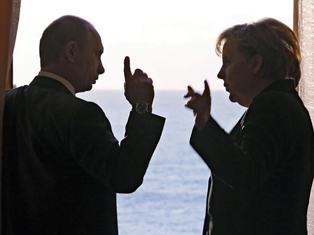 После смены тактики с Путиным Меркель зашла в дипломатический тупик — Reuters