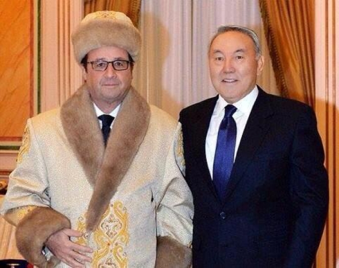 Фото Олланда в казахской шапке взорвало Интернет