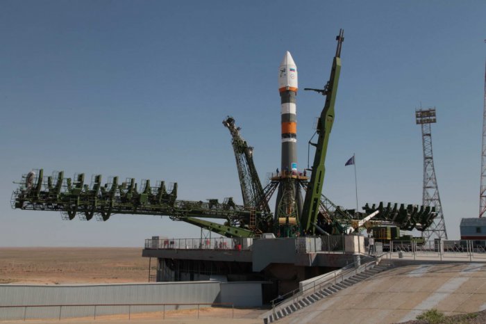 Ракета "Союз-2" подготовлена к старту
