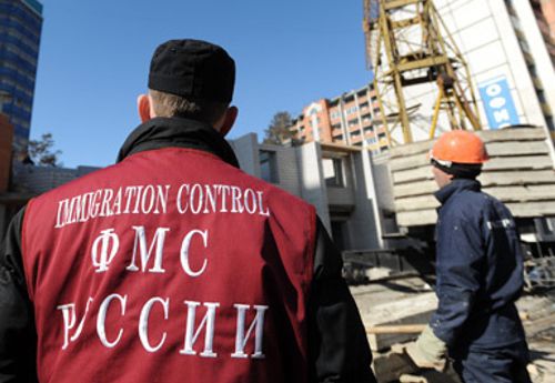 В ФМС сообщили о снижении миграционного потока в Россию в 2015 году на 70%