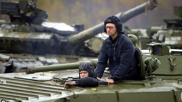 Киев утратил связь с окруженной группировкой под Дебальцево