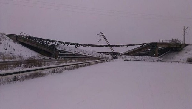 Взорван последний жд-мост связывающий Новороссию с Украиной