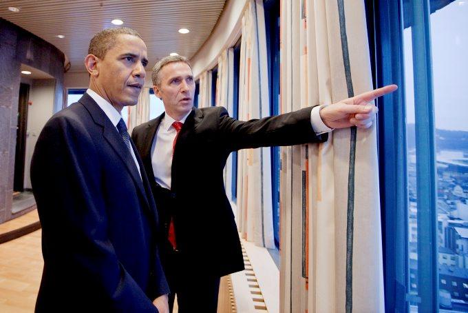 Bloomberg узнал об отказе Обамы от встречи с генсеком НАТО