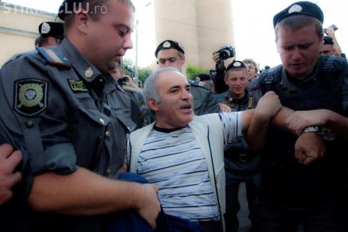 Азербайджанский политик-шахматист призвал ЕС усилить санкции против России