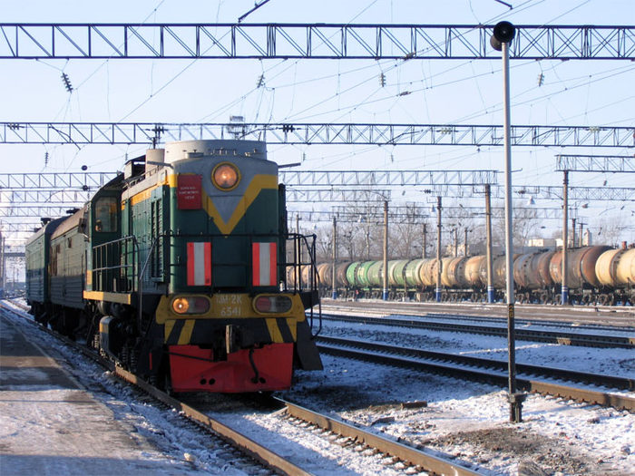 В Петрозаводске под колесами поезда погиб местный житель