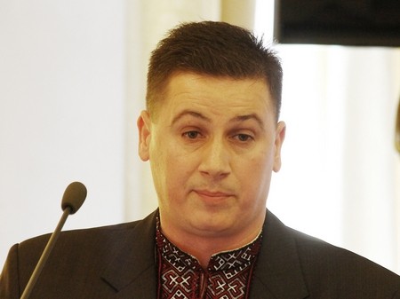 Львовский депутат сорвал с пенсионера георгиевскую ленту с криками "Смерть врагам"