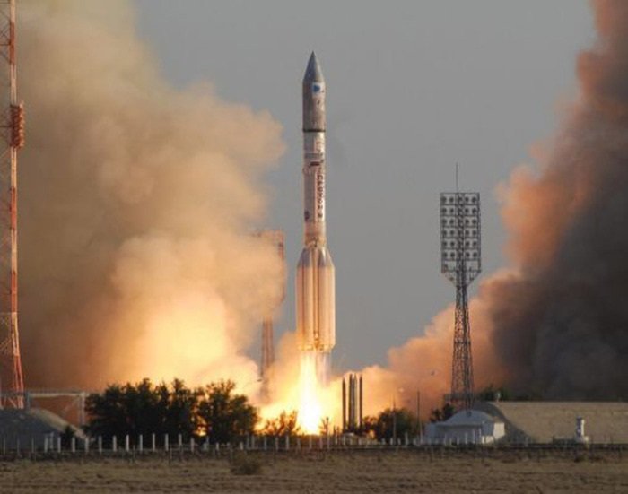 Индия планирует летом провести испытания многоразовой ракеты-носителя