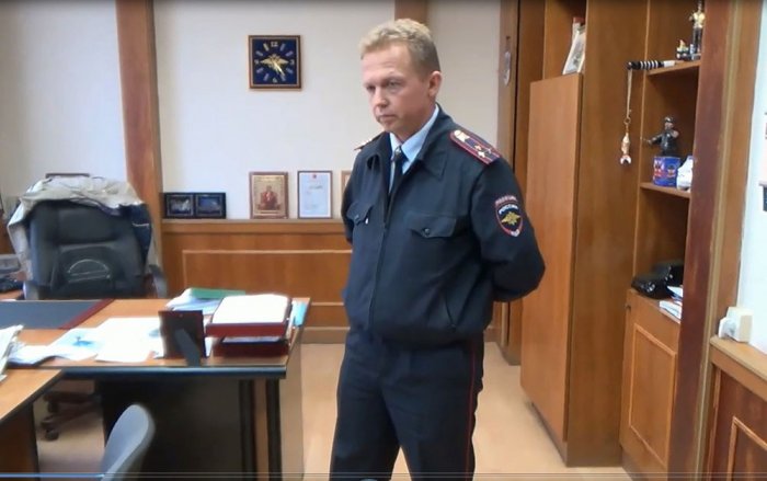 И.о. начальника УГИБДД по Тверской области Алексея Смирнова задержали в рабочем кабинете