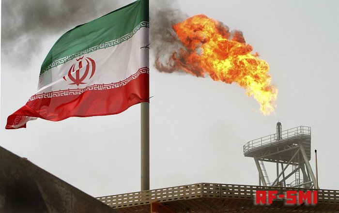 Китай продолжит покупать нефть у Ирана несмотря на санкции