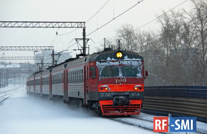 Скорый поезд "Россия" обстрелян неизвестными хулиганами