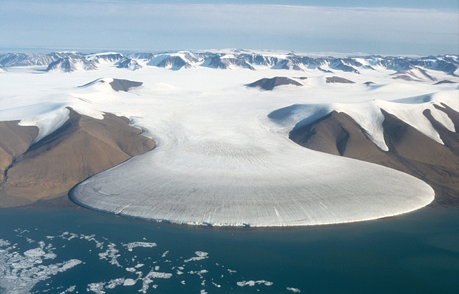 Заброшенную военную базу времен холодной войны обнаружили в Арктике