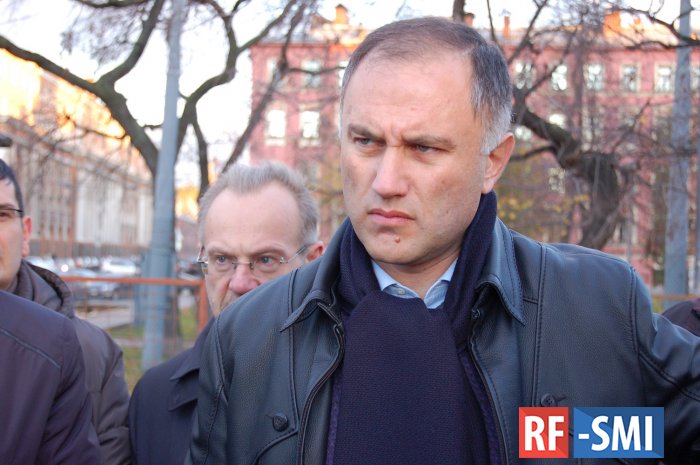 Задержанного экс вице-губернатора  Петербурга Оганесяна увезли с допроса в больницу