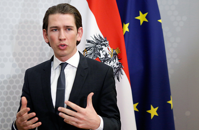 Канцлер Австрии назвал условия для снятия санкций ЕС с России