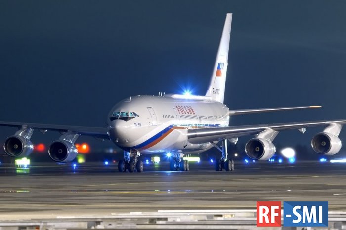 Самолёт с покинувшими США российскими дипломатами  приземлился в Москве