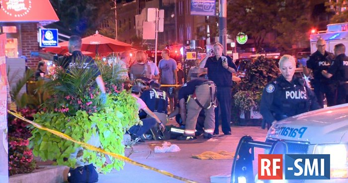 Мужчина открыл огонь по прохожим в Торонто, ранены девять человек