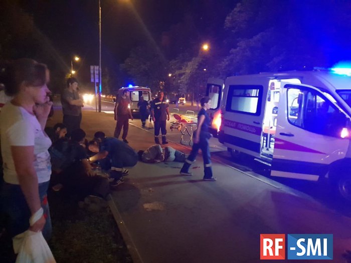 На Волгоградском проспекте вооружённый мужчина напал на полицейских
