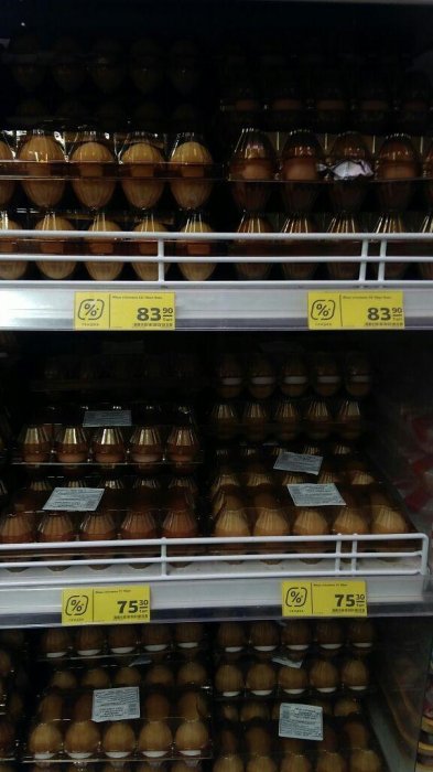 В Краснодаре в сетевых магазинах резко подорожали куриные яйца