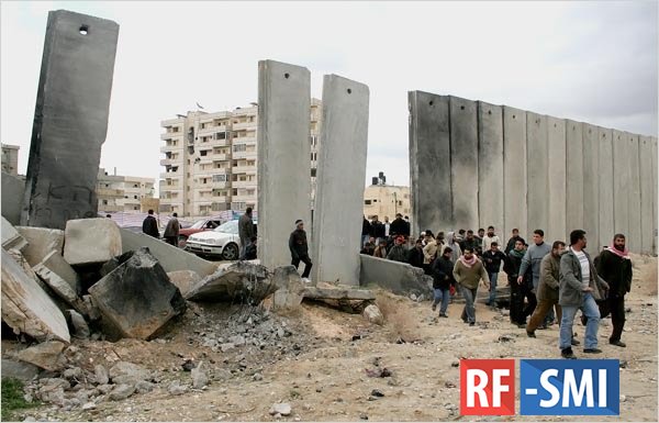 Вокруг сектора Газа  Израиль построит бетонную стену