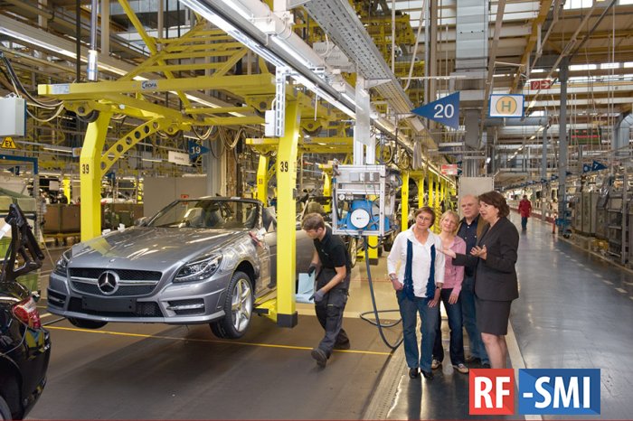 В Путин сегодня примет участие в открытии автосборочного производства Mercedes-Benz