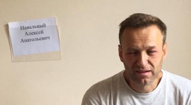 Навальный попал на большие деньги за террор пищкомбината "Московский школьник"