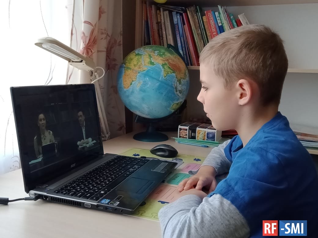 Власти Москвы помогают школьникам сохранить комфортный режим на самоизоляции