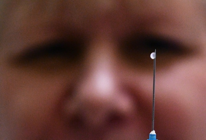 Минобороны РФ приступает к испытанию новой вакцины на COVID-19