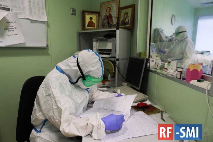 В Подмосковье коронавирусом заразились 2.000 медиков, 16 врачей скончались