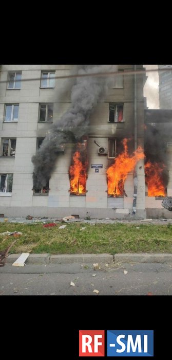 В Петербурге при попытке самоубийства женщина устроила взрыв газа