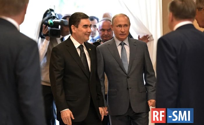 Путин провел телефонный разговор с президентом Туркменистана