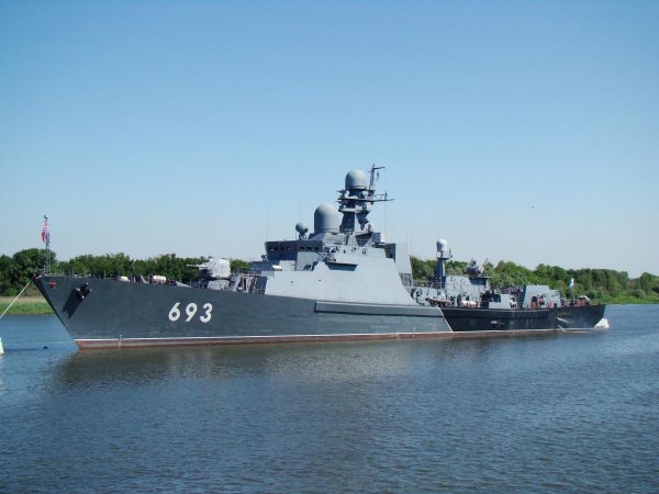 Флагман Каспийской флотилии заступил на боевое дежурство