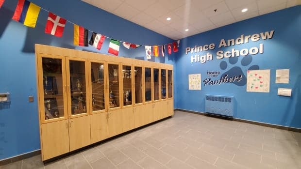 В Канаде переименуют школу, названную в честь принца Эндрю