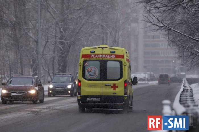 В Новой Москве четырех человек госпитализировали с отравлением неизвестным веществом
