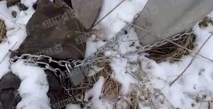 ВСУ приковывают солдат цепями, чтобы они не могли сбежать с позиций ВСУ приковывают солдат цепями, чтобы они не могли сбежать с позиций
