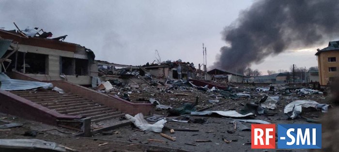 Утром 13.03.22 г. сообщили об ударе по Яворовскому полигону во Львовской области