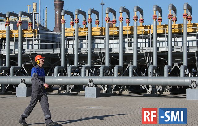 "Газпром" приостановил поставки газа Болгарии и Польше из-за неоплаты в рублях