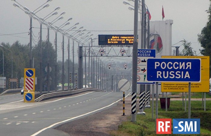 За сутки границу РФ в Ростовской области пересекли более 15 тыс. жителей Донбасса