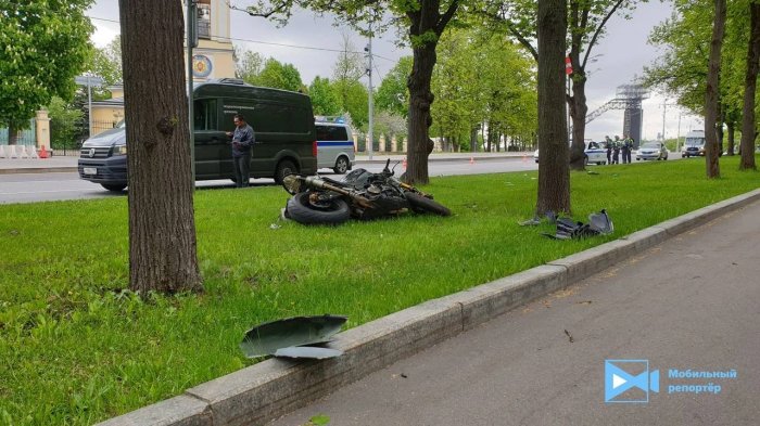 Смертельное ДТП произошло рано утром на западе Москвы