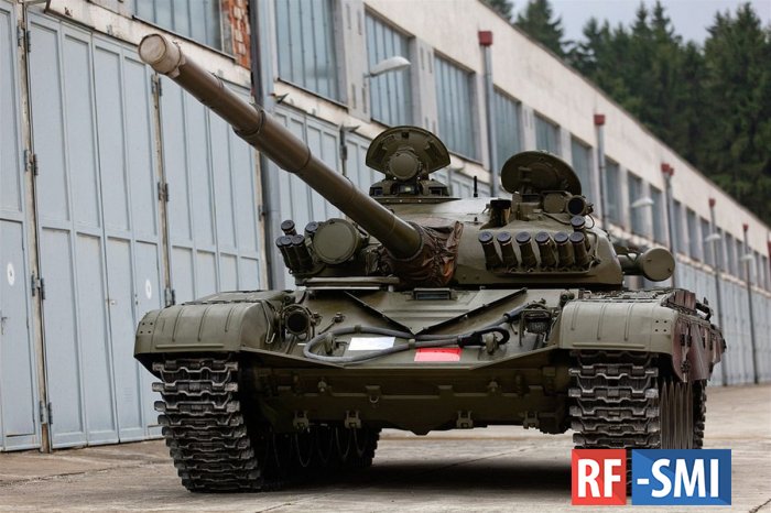 Колонна польских танков Т-72М1 вошла в Бахмут