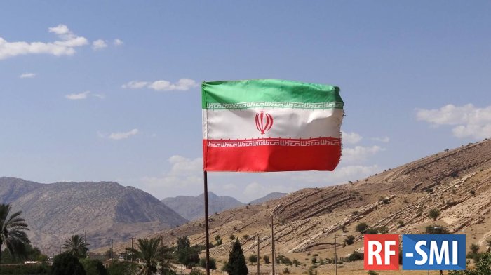 Иран заявил о способности за несколько месяцев присоединиться к платежной системе "Мир"