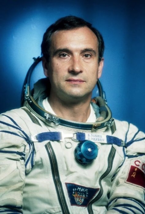 На 81-м году жизни скончался российский космонавт Валерий Поляков